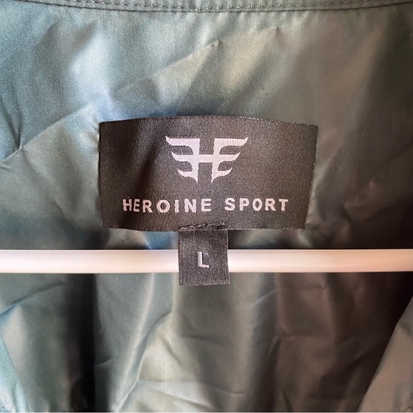 Heroine Sport Green Windbreaker Jacket Size Large - Picture 8 of 11